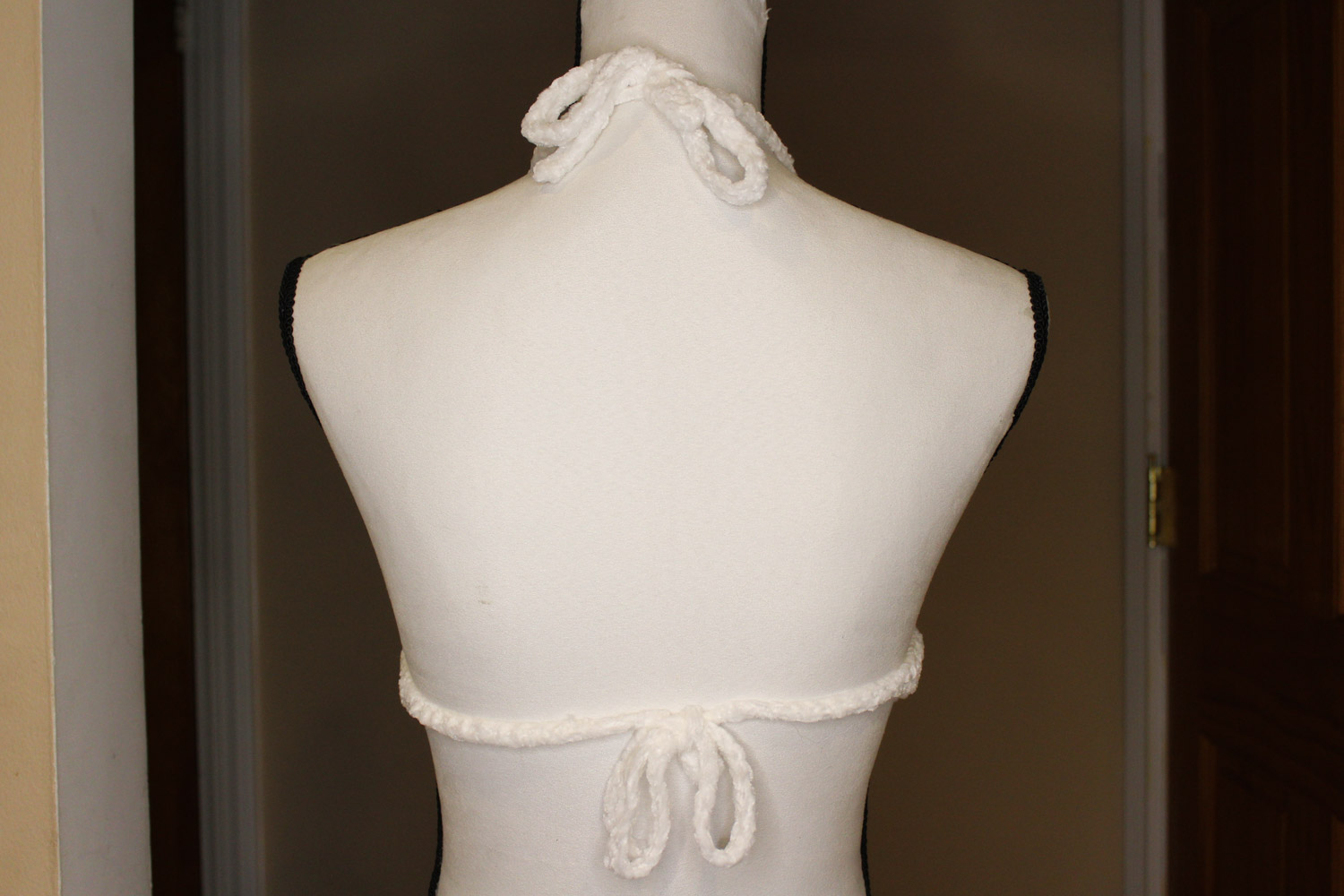 Velvet-Lined Crop Top - Image 3