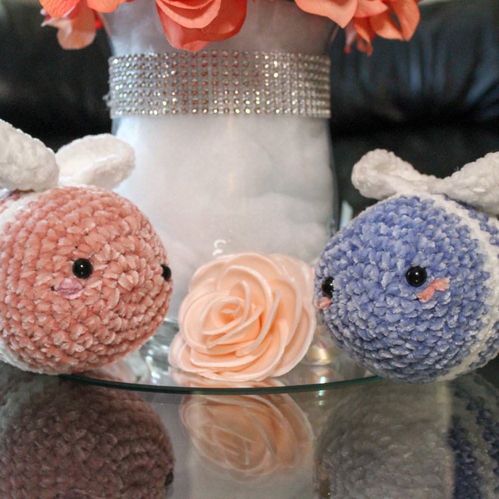 Crochet Velvet Bumble Bee